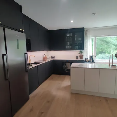 Unique By The * Lahtis